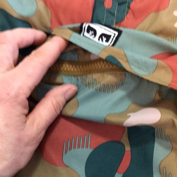 Obey lightweight hooded jacket - Picture 5 of 8